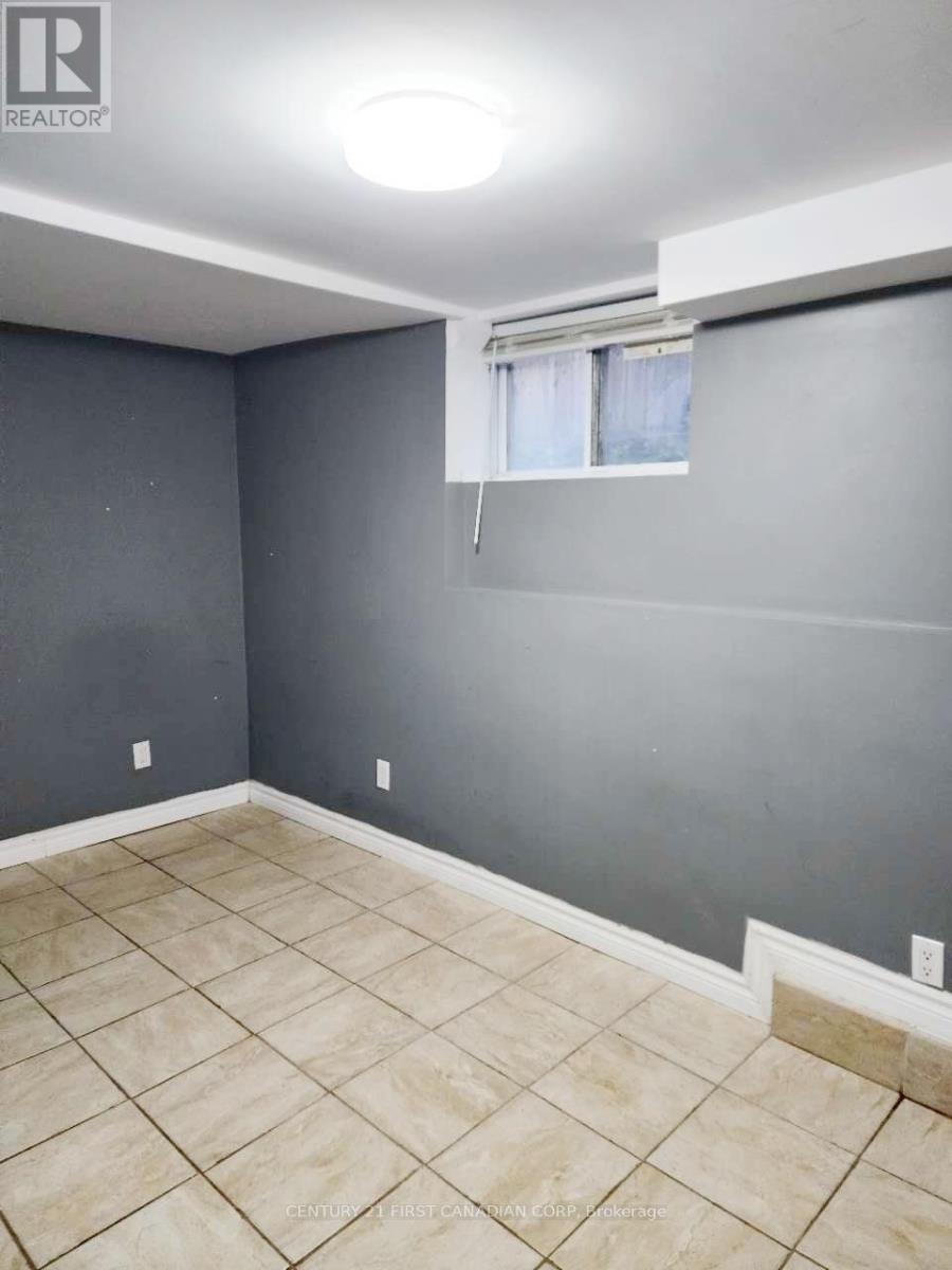 Unit 2 - 648 Oxford Street E, London East, Ontario  N5Y 3J4 - Photo 10 - X12536276