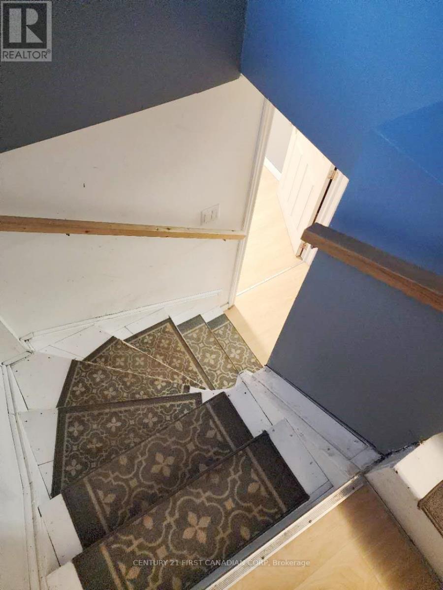 Unit 2 - 648 Oxford Street E, London East, Ontario  N5Y 3J4 - Photo 8 - X12536276