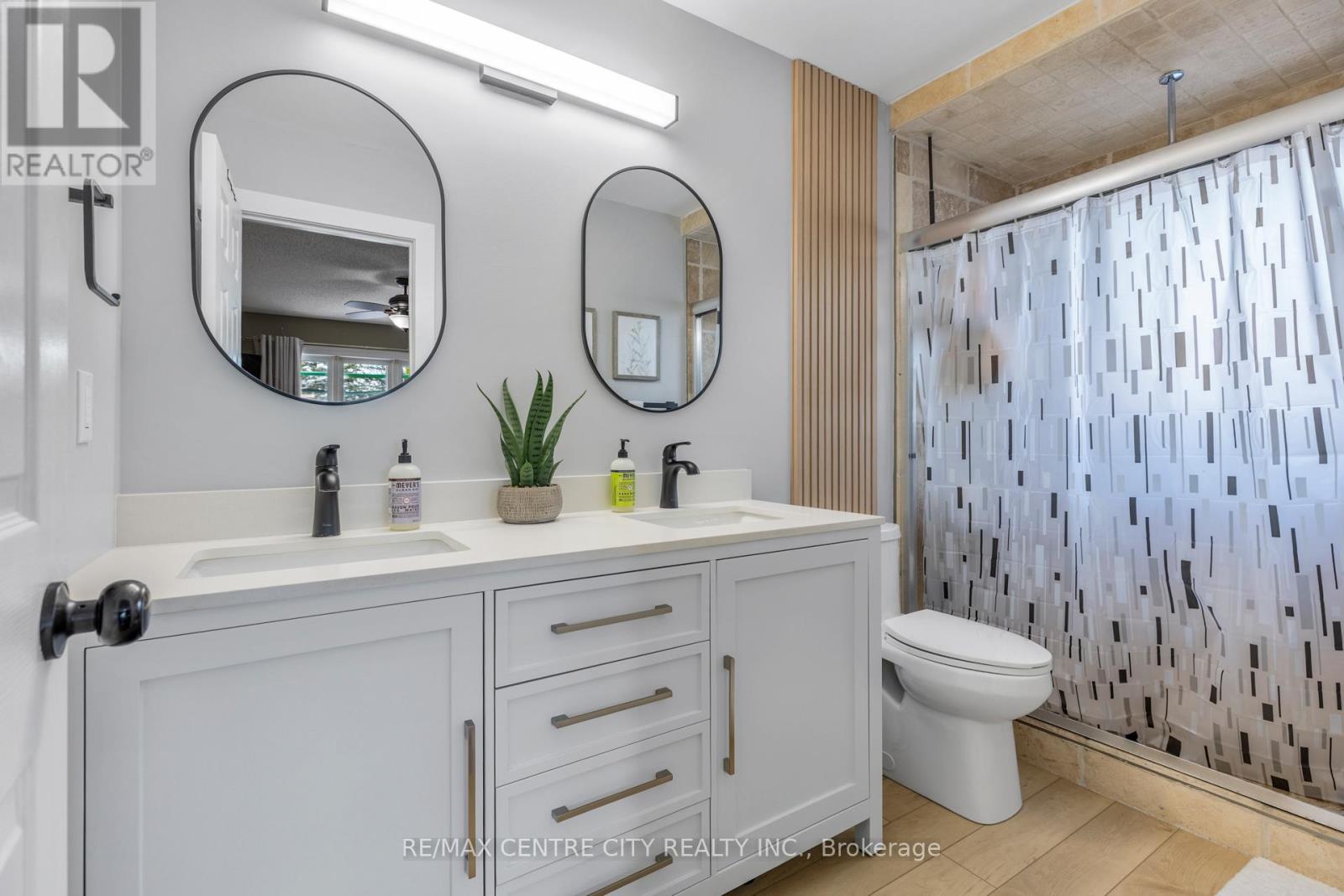 19 Daugherty Drive, St. Thomas, Ontario  N5R 4W4 - Photo 21 - X12536364