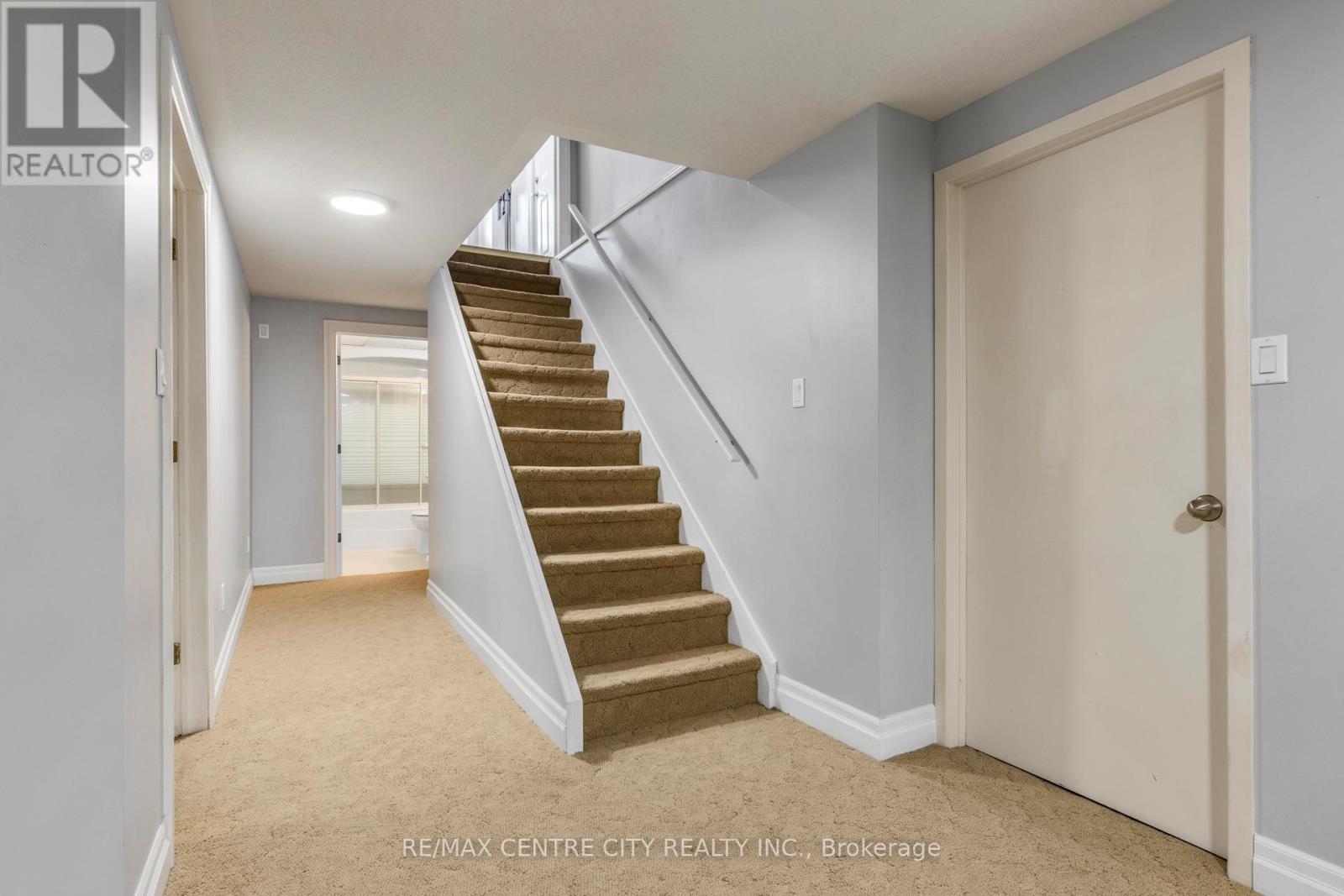 19 Daugherty Drive, St. Thomas, Ontario  N5R 4W4 - Photo 28 - X12536364