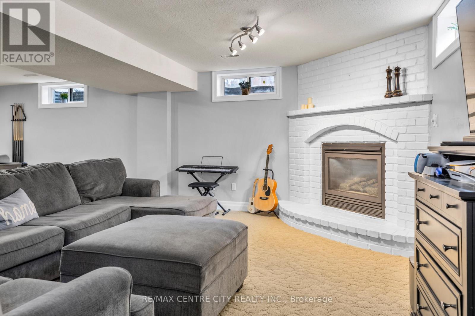 19 Daugherty Drive, St. Thomas, Ontario  N5R 4W4 - Photo 33 - X12536364