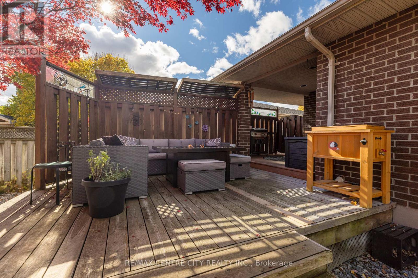 19 Daugherty Drive, St. Thomas, Ontario  N5R 4W4 - Photo 39 - X12536364