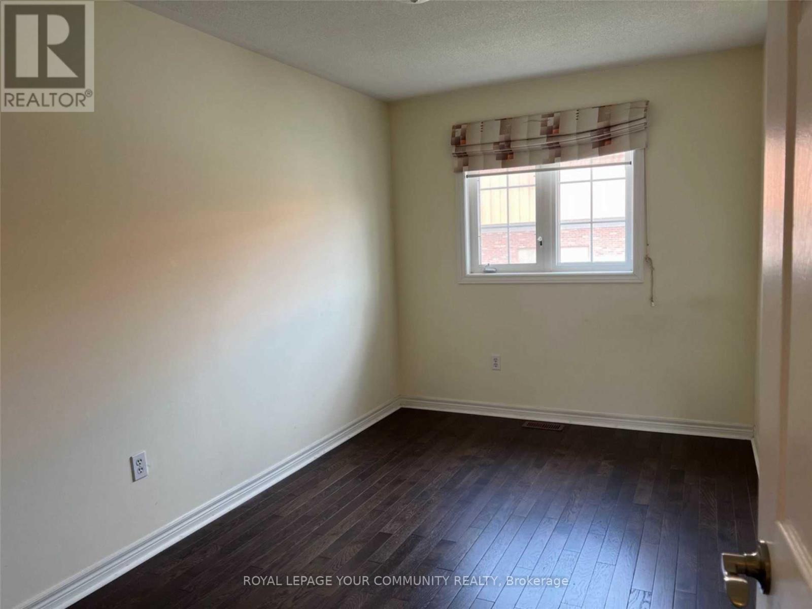 119 Amulet Crescent, Richmond Hill, Ontario  L4S 2V9 - Photo 6 - N12531836