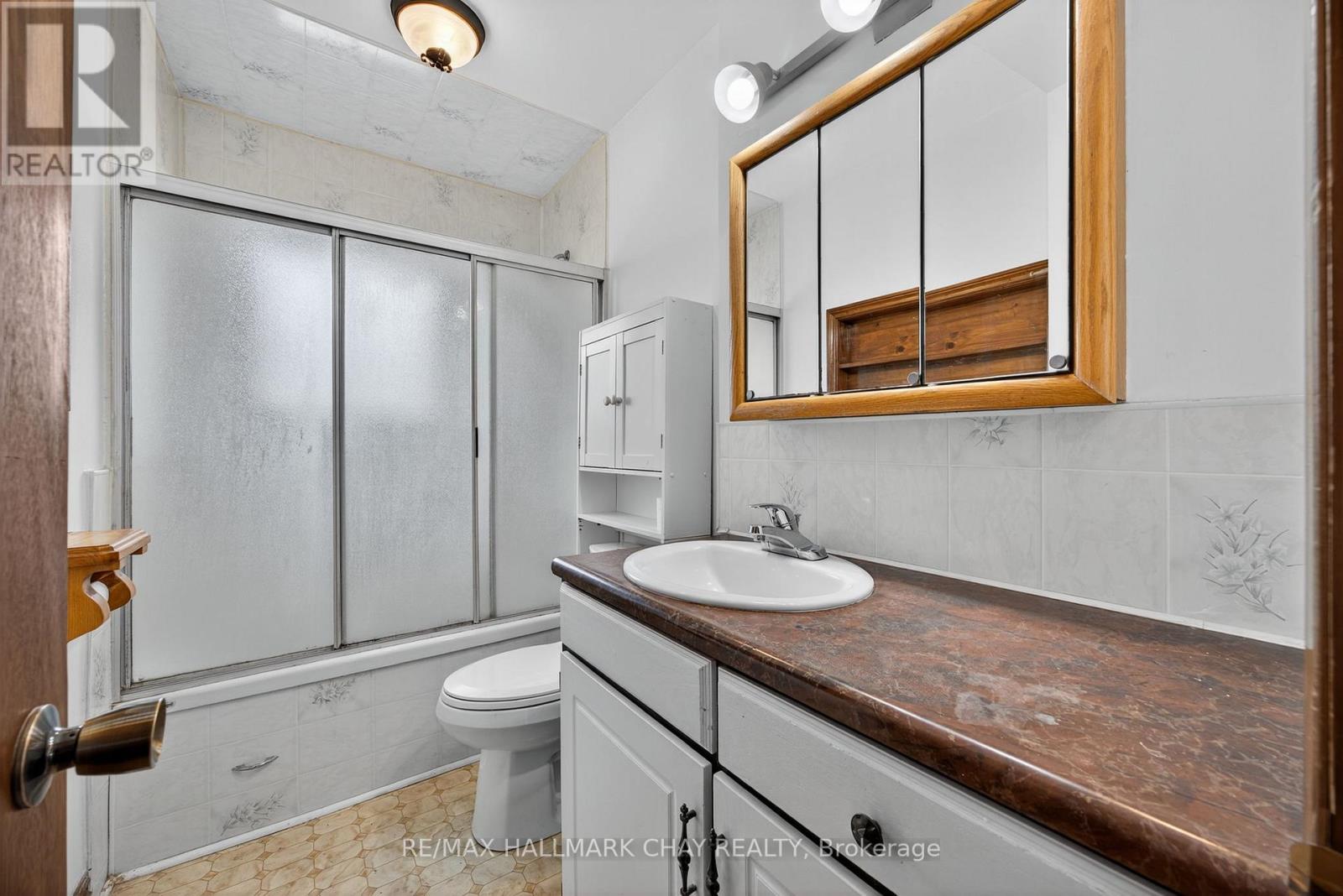 114 Burton Avenue, Barrie, Ontario  L4N 2R8 - Photo 10 - S12535900