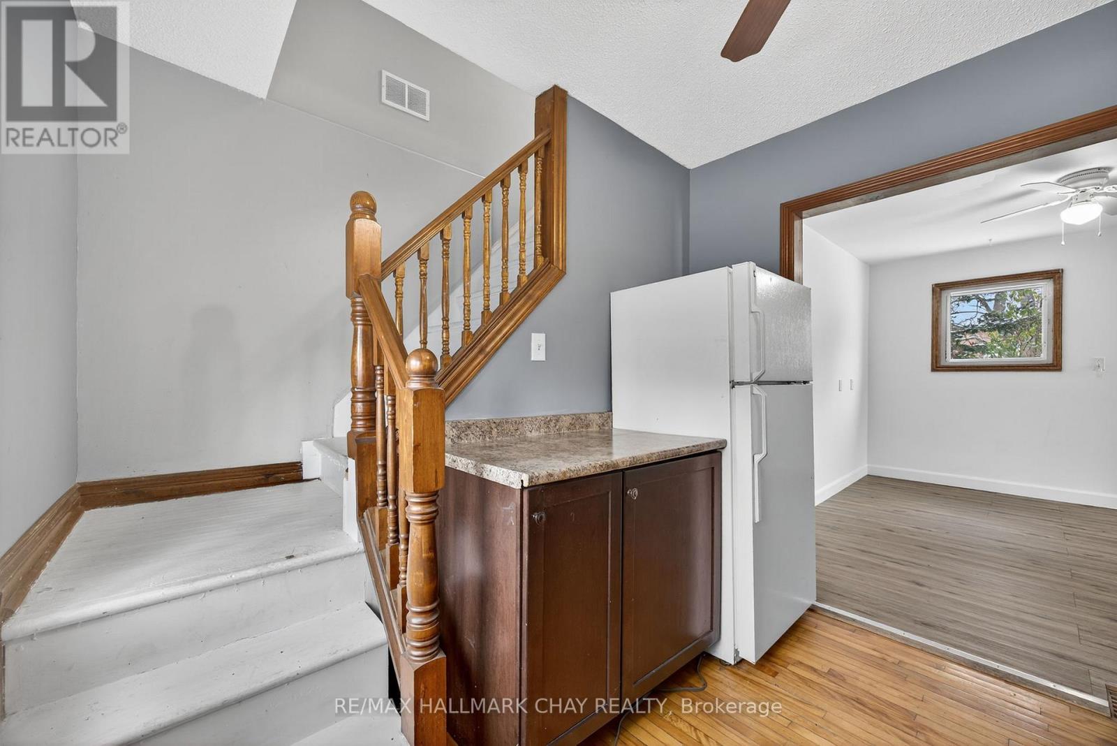 114 Burton Avenue, Barrie, Ontario  L4N 2R8 - Photo 16 - S12535900