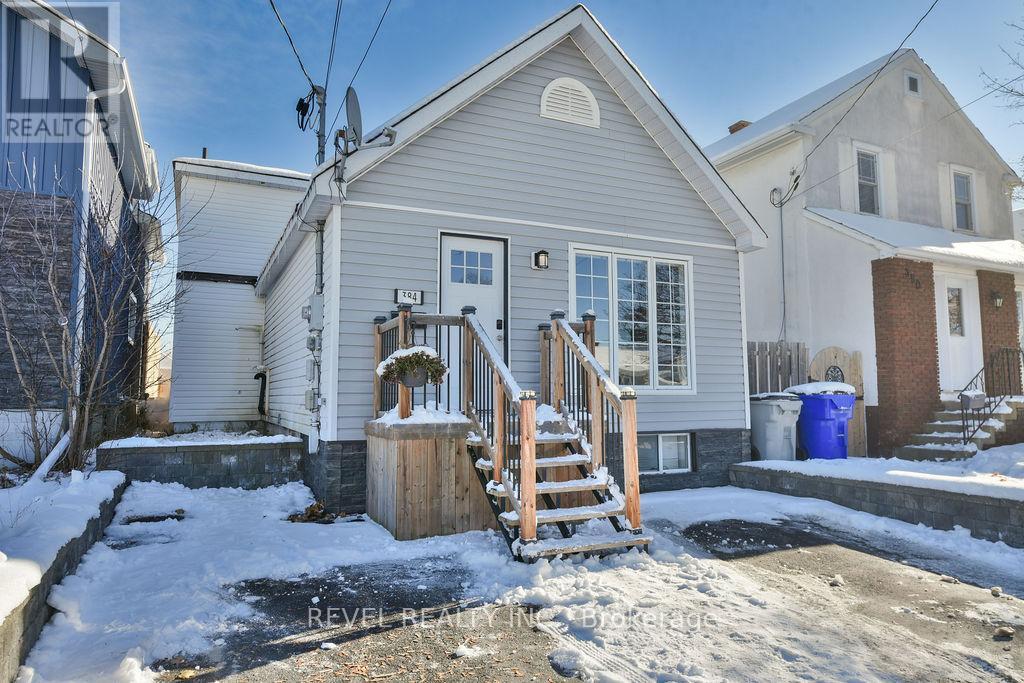 384 Maple Street S, Timmins, Ontario  P4N 1Z8 - Photo 2 - T12536264