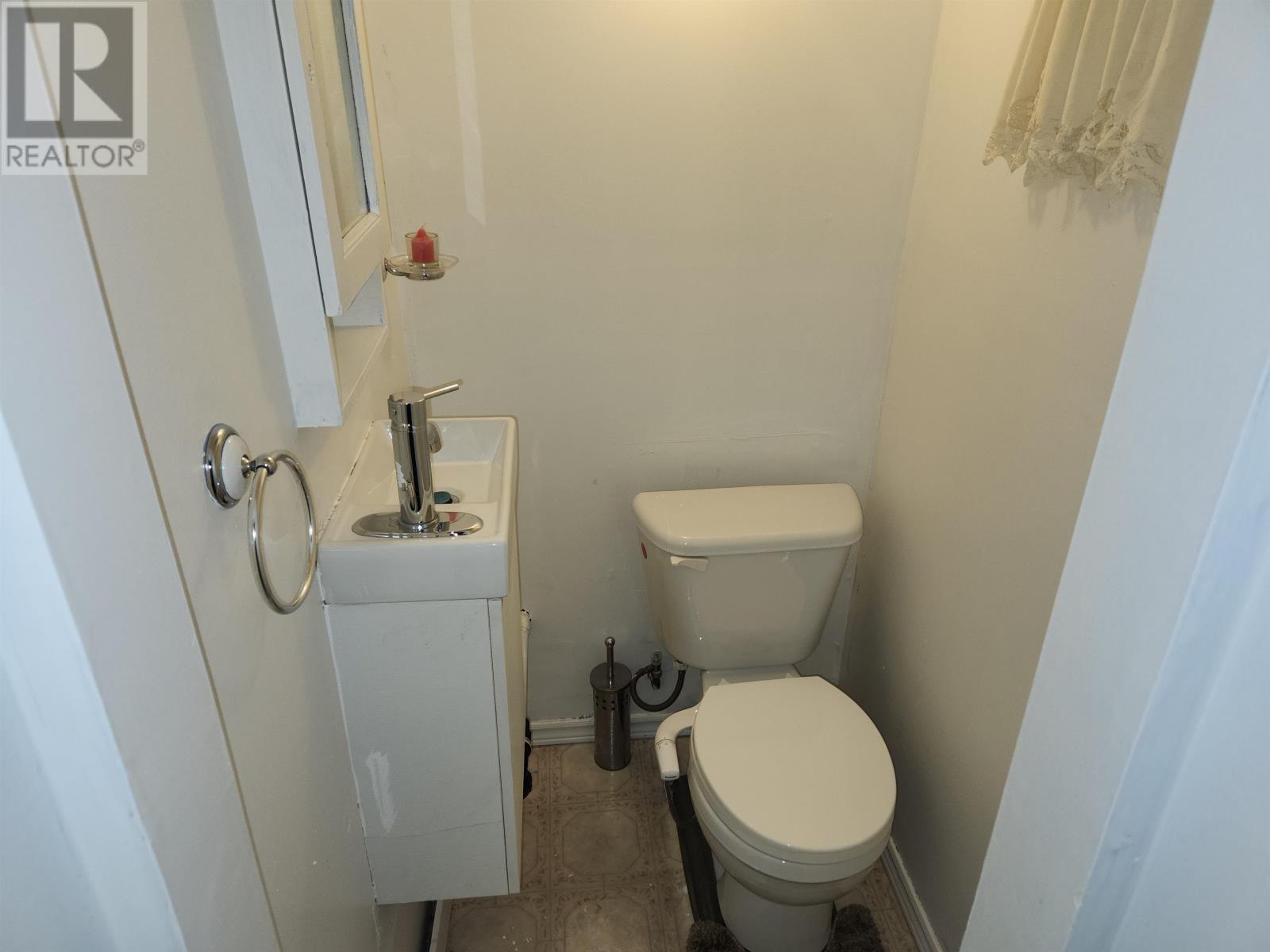 212 Kenogami Ave S, Thunder Bay, Ontario  P7B 4S3 - Photo 18 - TB253451