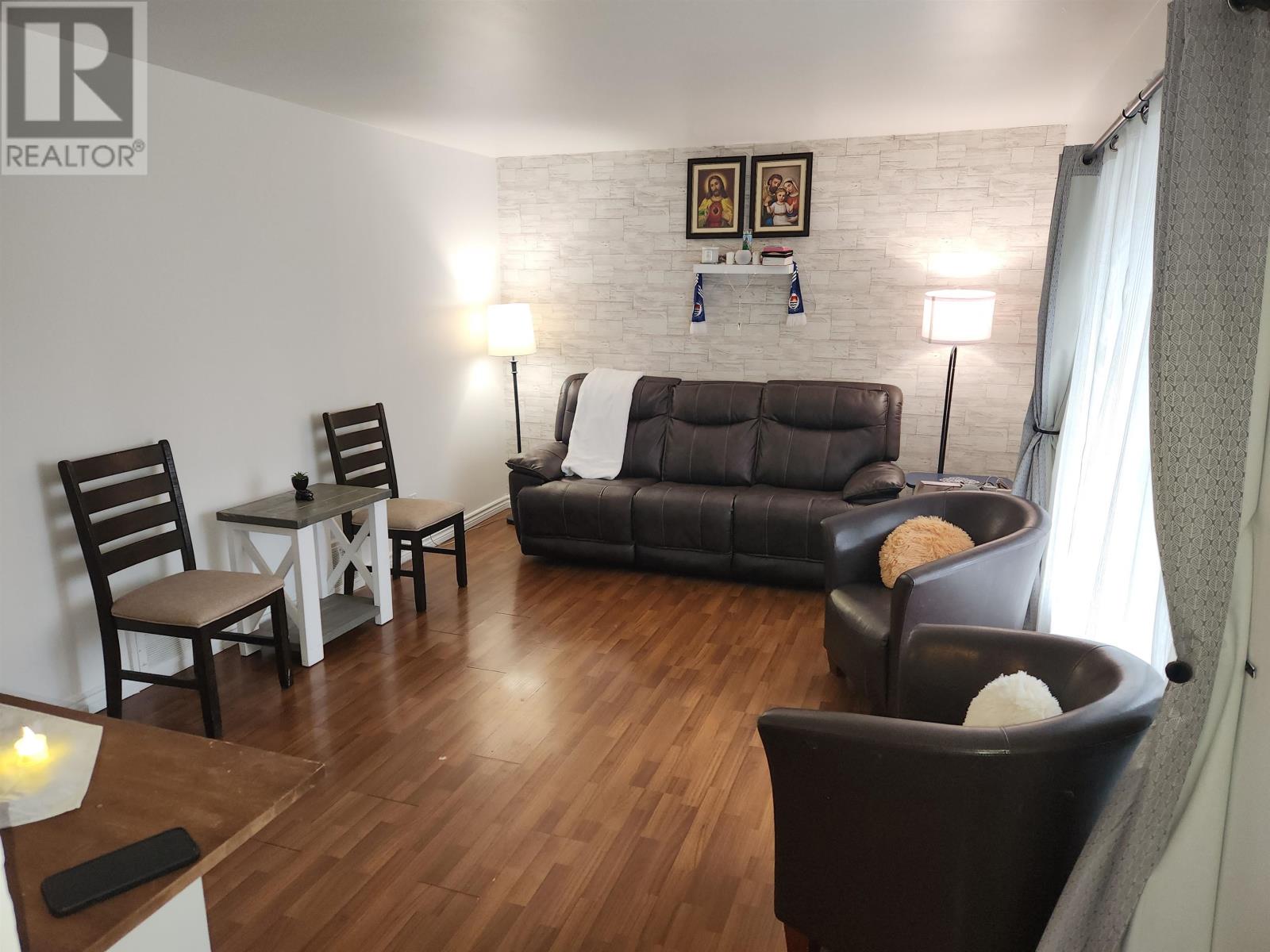 212 Kenogami Ave S, Thunder Bay, Ontario  P7B 4S3 - Photo 3 - TB253451