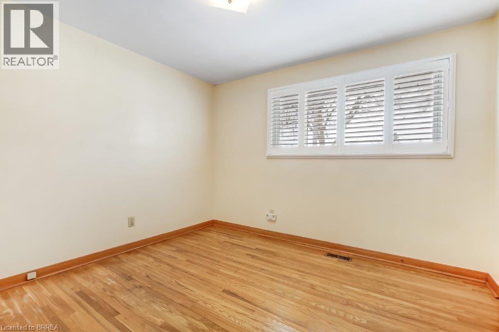 8 Waddington Street, Brantford, Ontario  N3R 2R1 - Photo 13 - 40786974