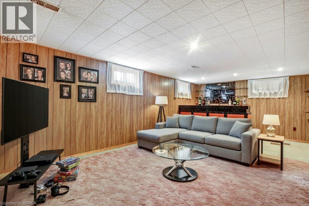 8 Waddington Street, Brantford, Ontario  N3R 2R1 - Photo 18 - 40786974