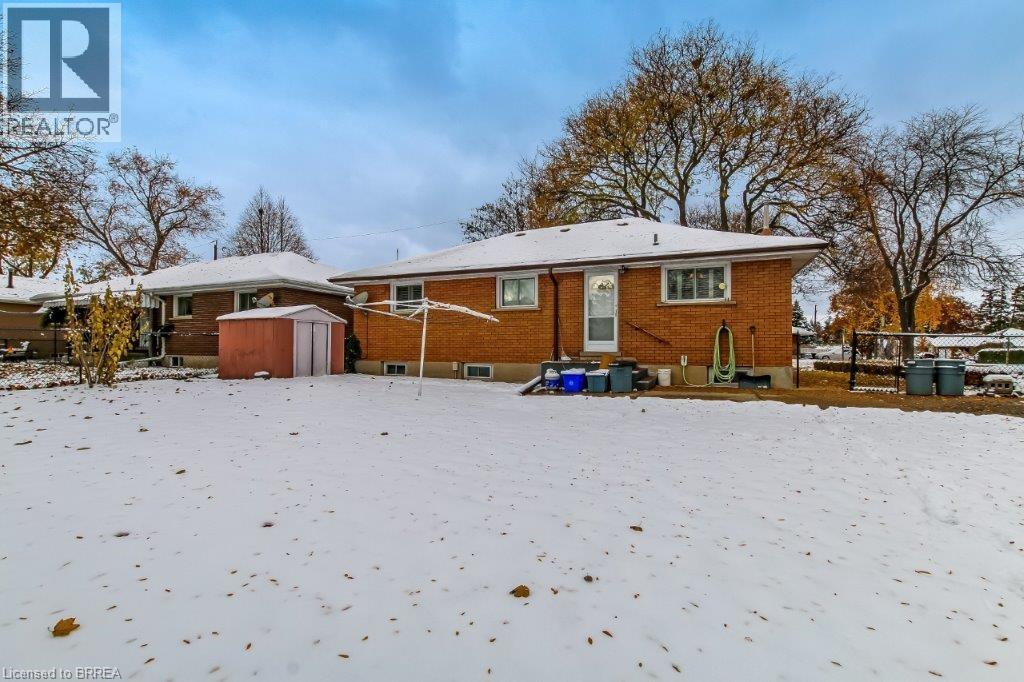 8 Waddington Street, Brantford, Ontario  N3R 2R1 - Photo 24 - 40786974