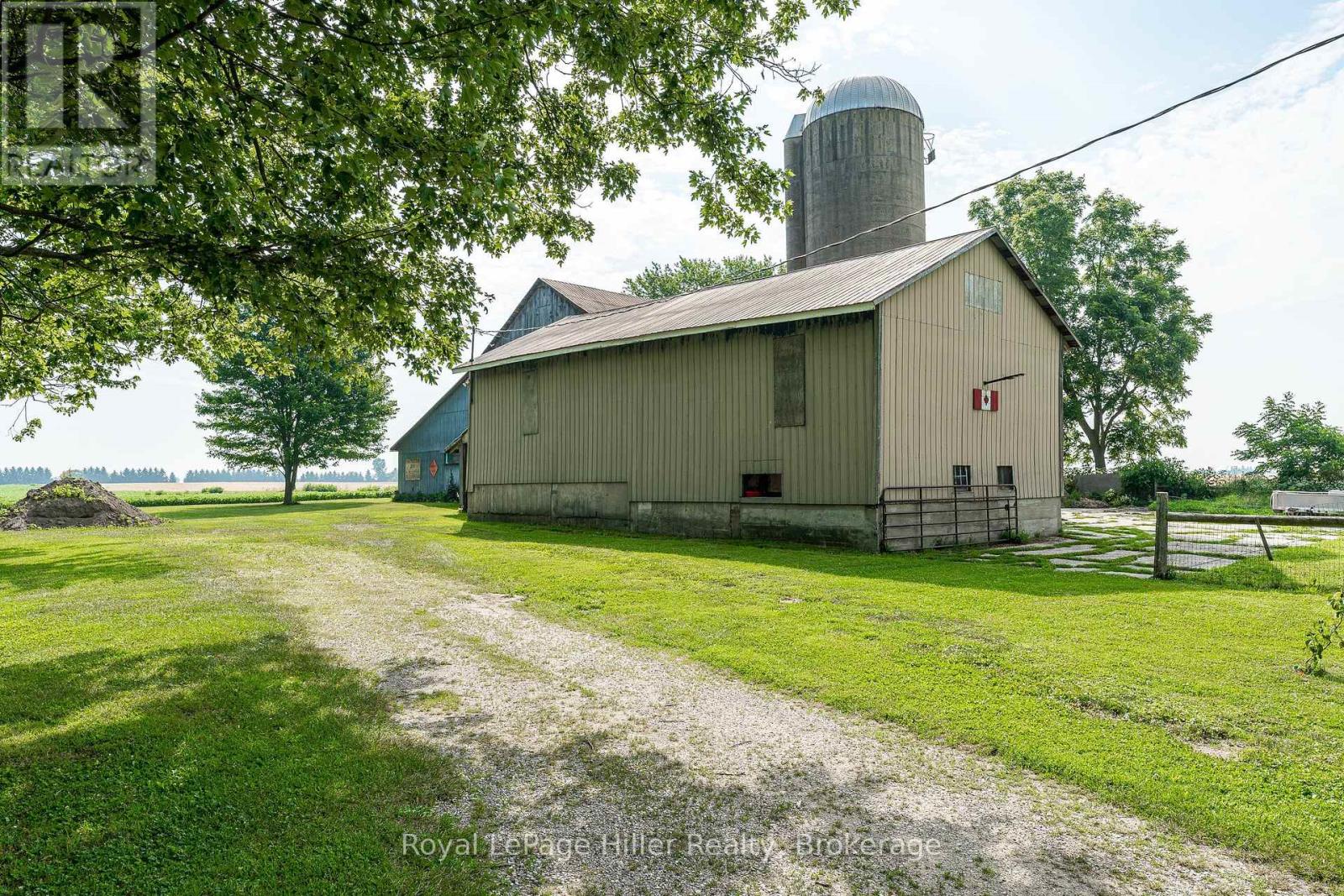 22742 Nissouri Road, Thames Centre, Ontario  N0M 2P0 - Photo 38 - X12293350