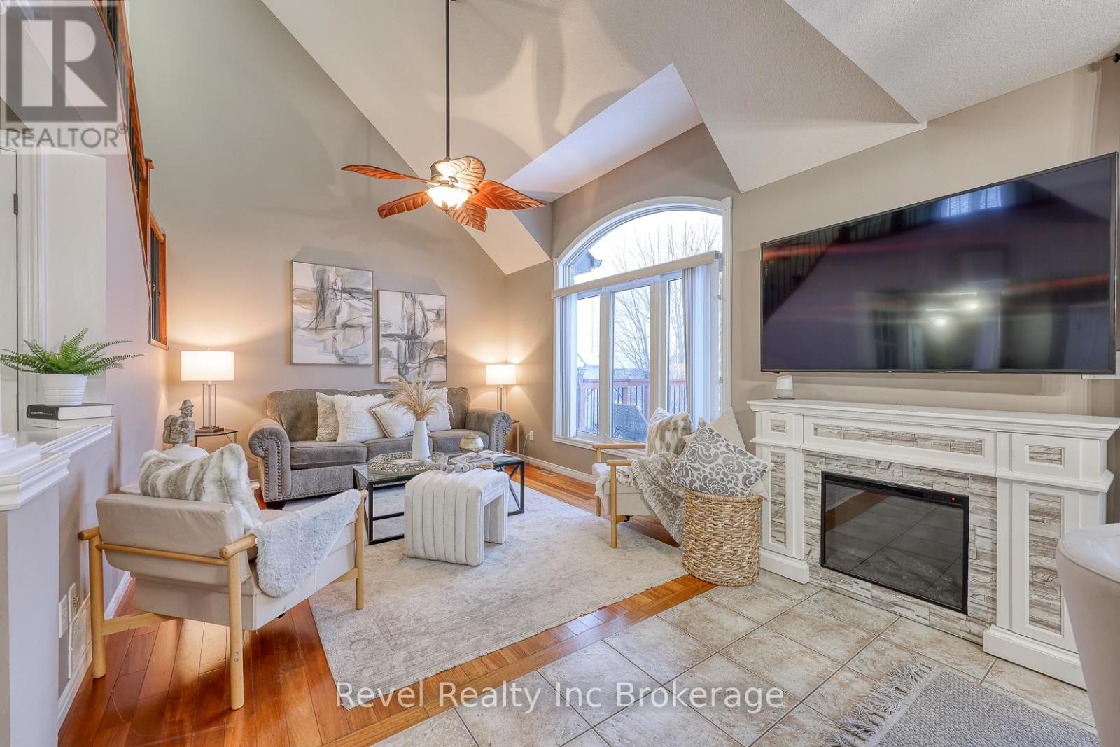 706 Frontenac Crescent, Woodstock, Ontario  N4V 0B1 - Photo 12 - X12536262