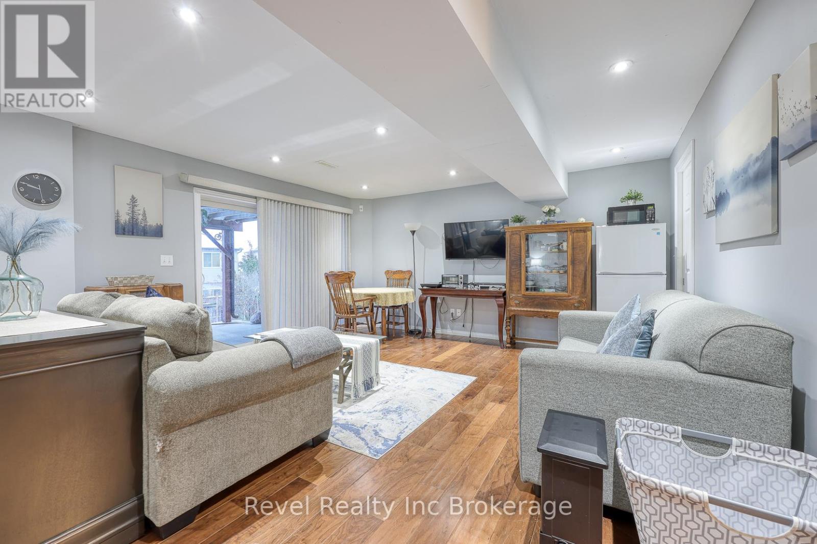 706 Frontenac Crescent, Woodstock, Ontario  N4V 0B1 - Photo 21 - X12536262