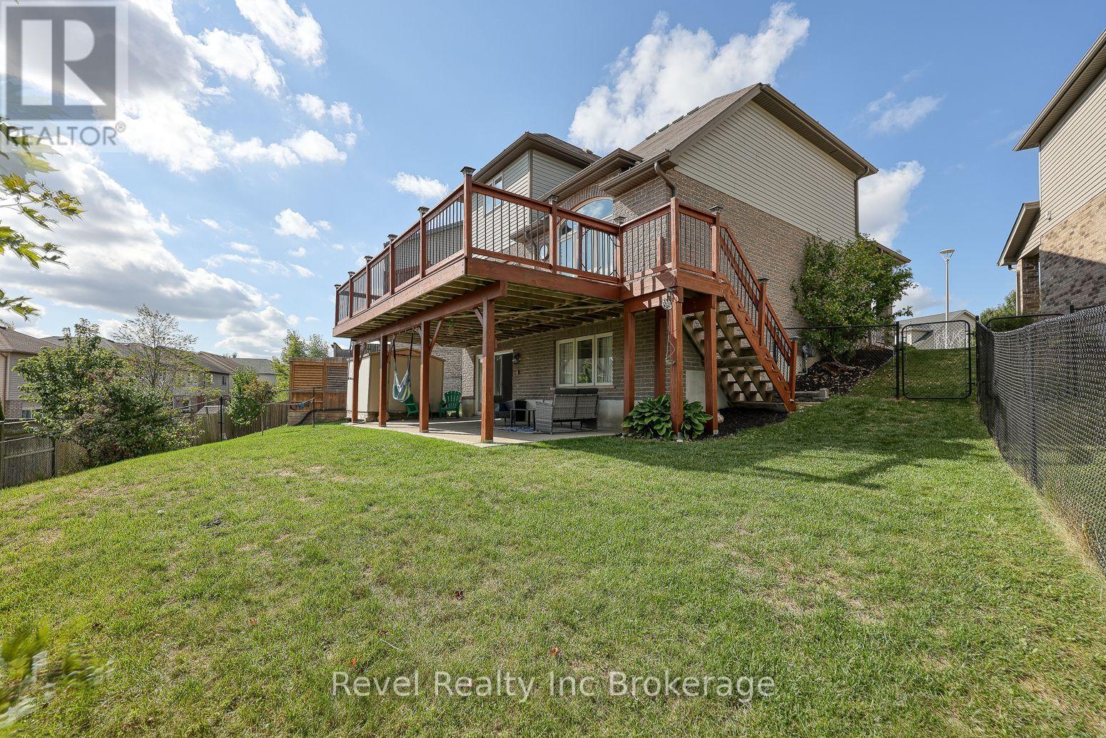 706 Frontenac Crescent, Woodstock, Ontario  N4V 0B1 - Photo 31 - X12536262