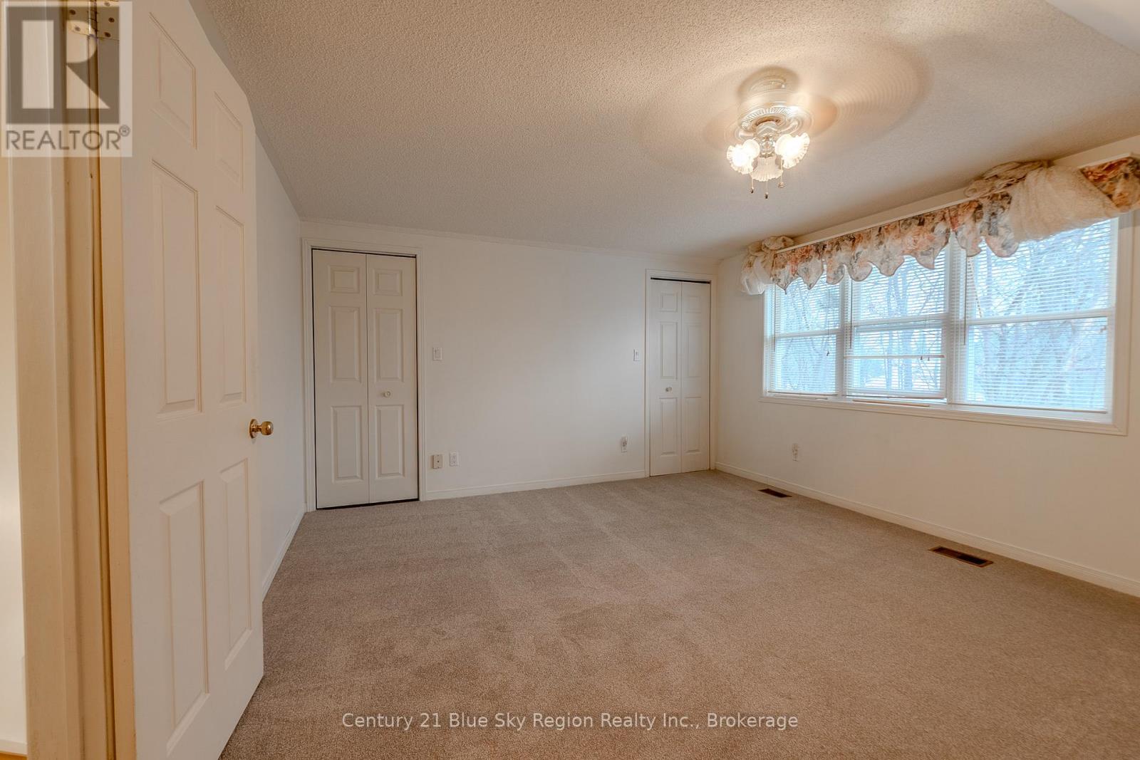 10 Toronto Street, Callander, Ontario  P0H 1H0 - Photo 19 - X12536156