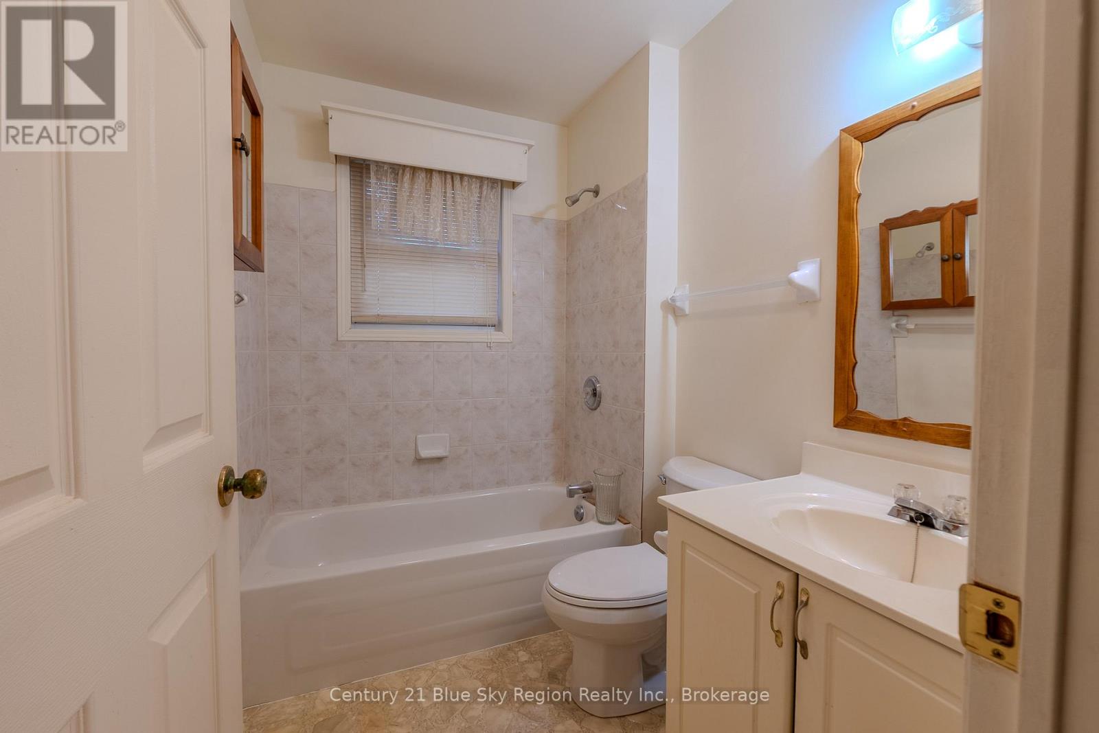 10 Toronto Street, Callander, Ontario  P0H 1H0 - Photo 26 - X12536156