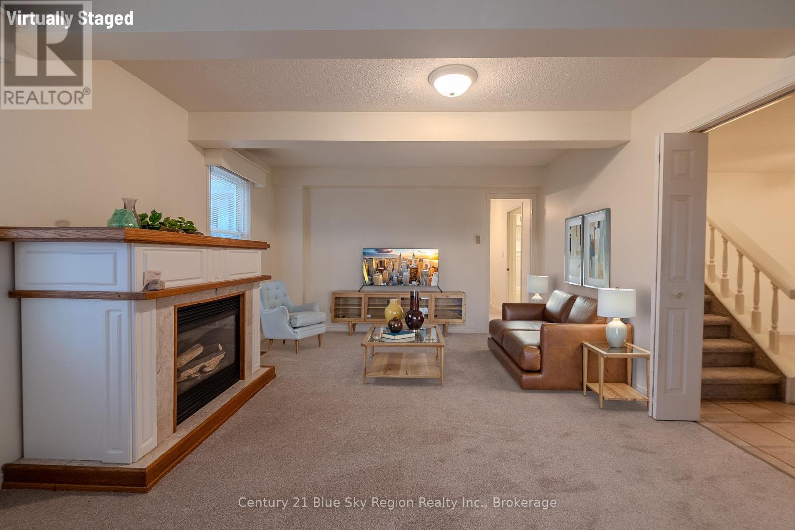 10 Toronto Street, Callander, Ontario  P0H 1H0 - Photo 6 - X12536156