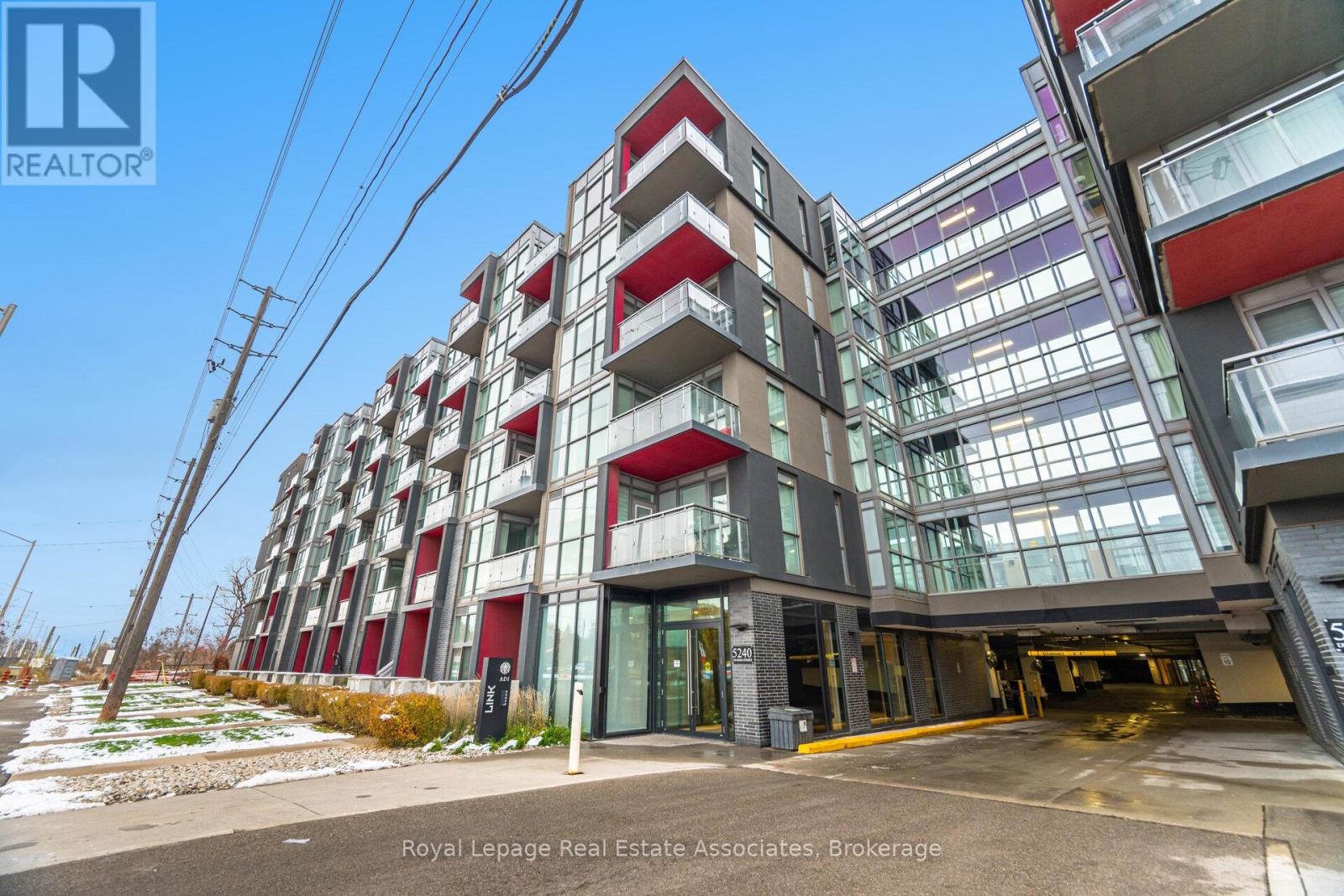 B401 - 5240 DUNDAS STREET, Burlington, Ontario