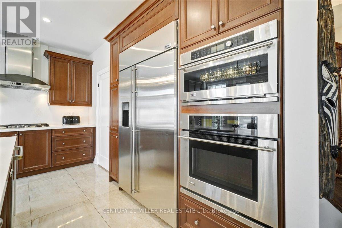 3298 Liptay Avenue, Oakville, Ontario  L6M 0N1 - Photo 13 - W12535940