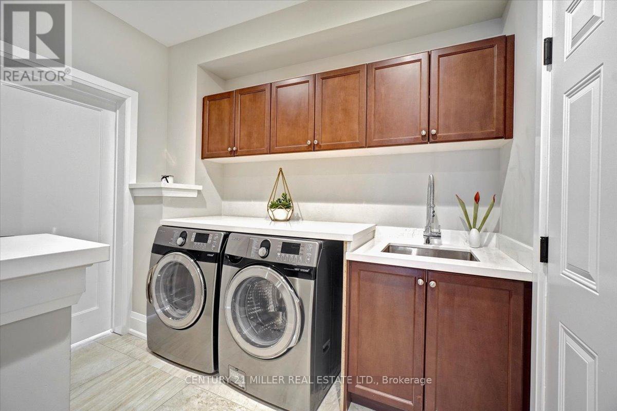 3298 Liptay Avenue, Oakville, Ontario  L6M 0N1 - Photo 18 - W12535940