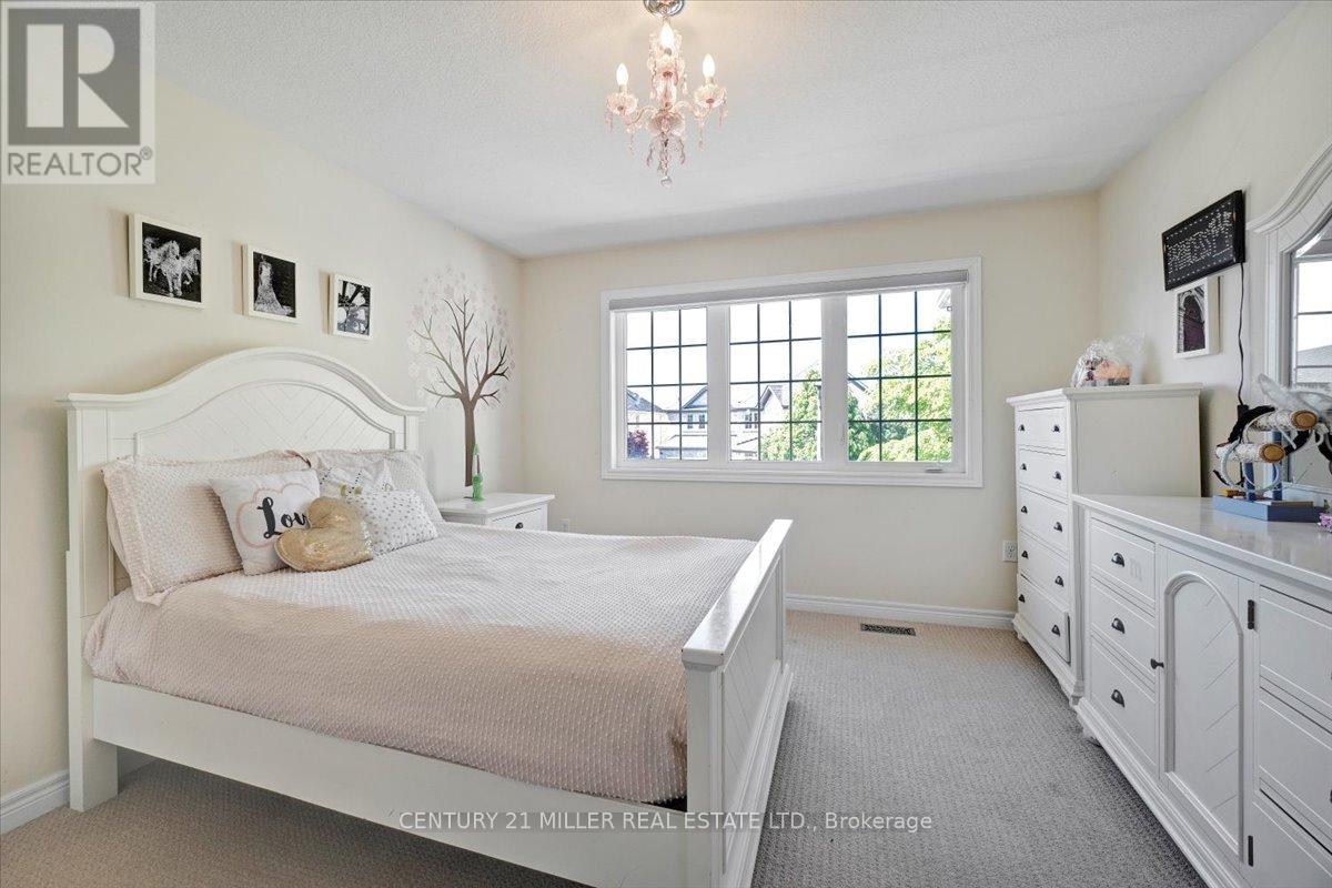 3298 Liptay Avenue, Oakville, Ontario  L6M 0N1 - Photo 30 - W12535940