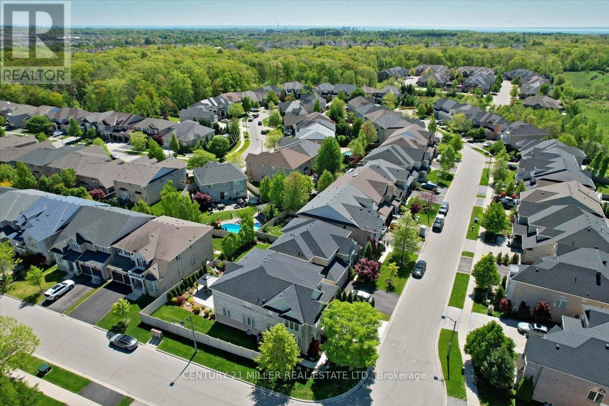 3298 Liptay Avenue, Oakville, Ontario  L6M 0N1 - Photo 49 - W12535940