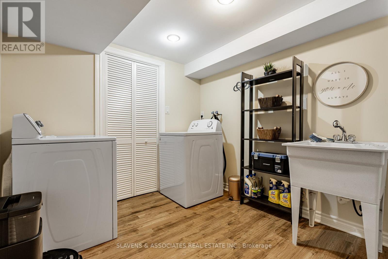 86 Holmesdale Road, Toronto, Ontario  M6E 1Y1 - Photo 26 - W12535942