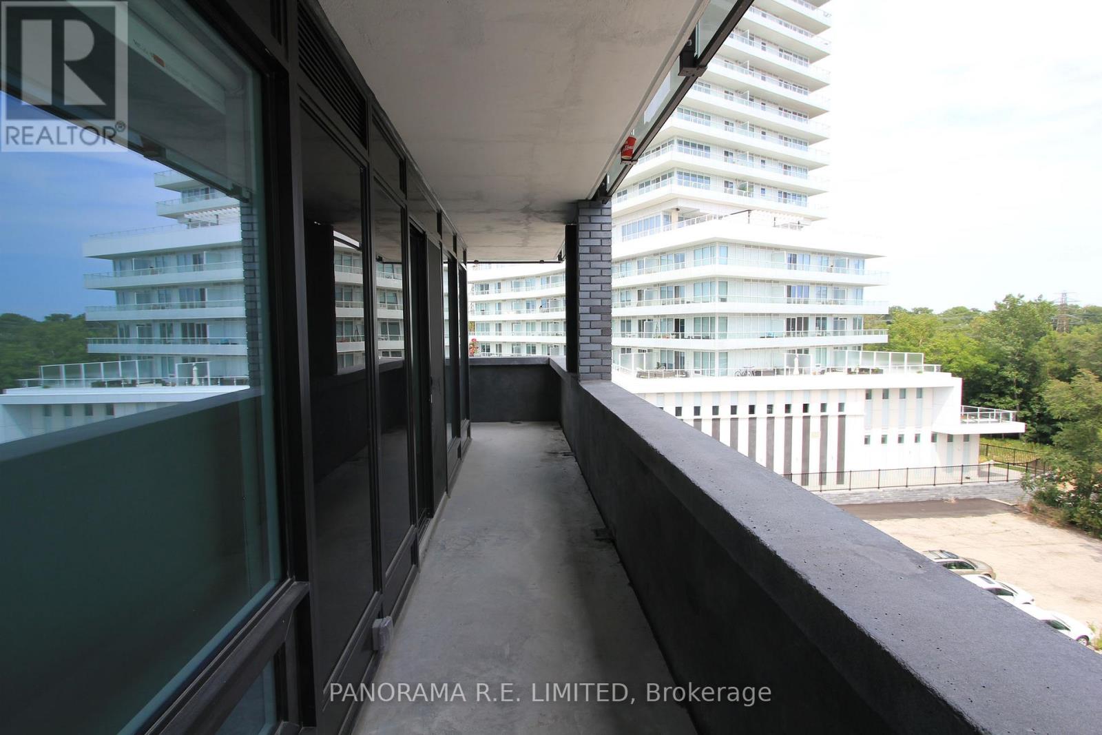 402 - 4208 Dundas Street W, Toronto, Ontario  M8X 1Y6 - Photo 11 - W12535978