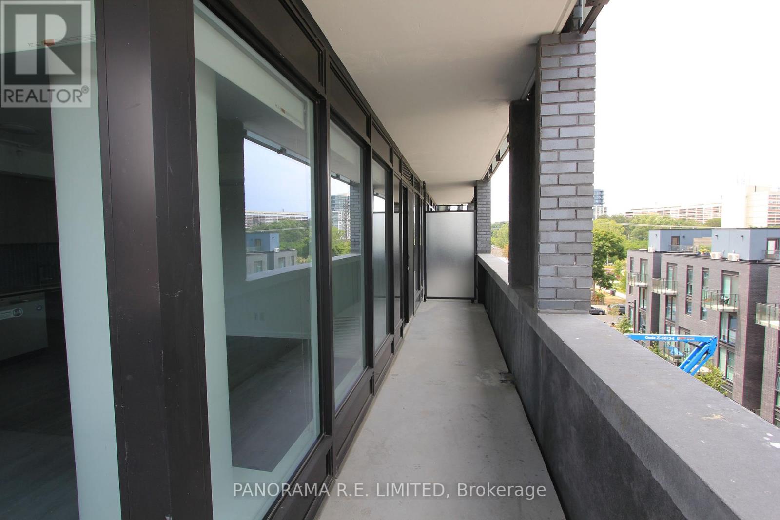 402 - 4208 Dundas Street W, Toronto, Ontario  M8X 1Y6 - Photo 15 - W12535978