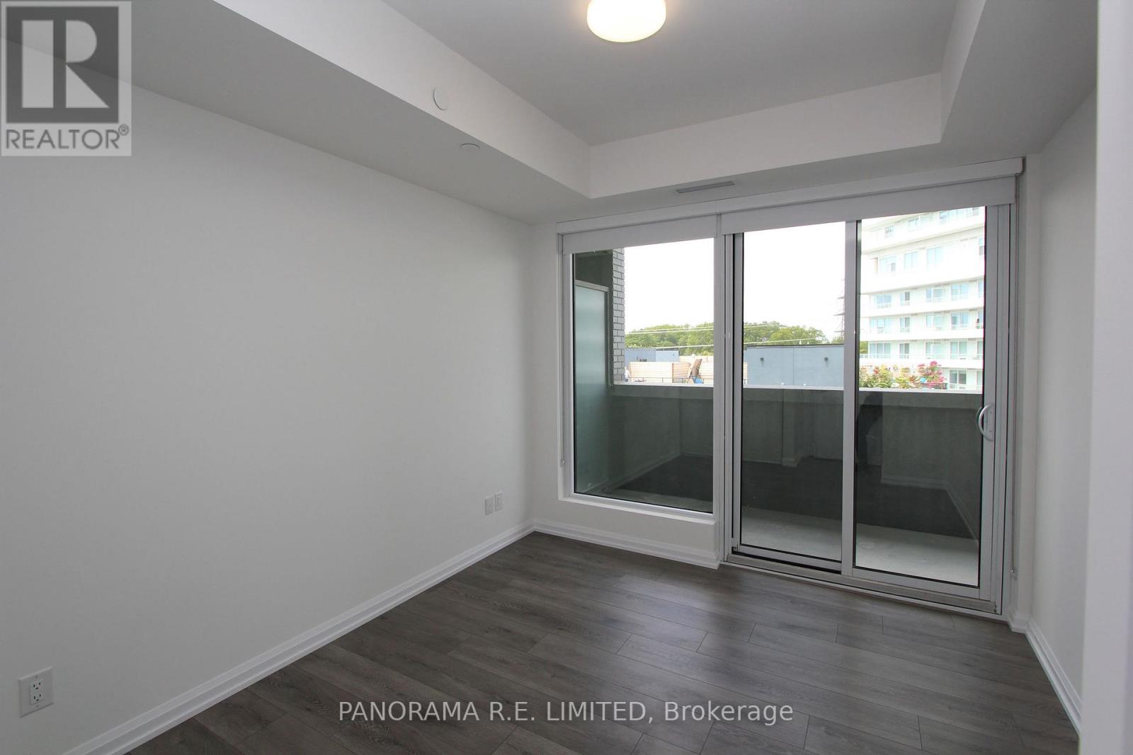 402 - 4208 Dundas Street W, Toronto, Ontario  M8X 1Y6 - Photo 6 - W12535978