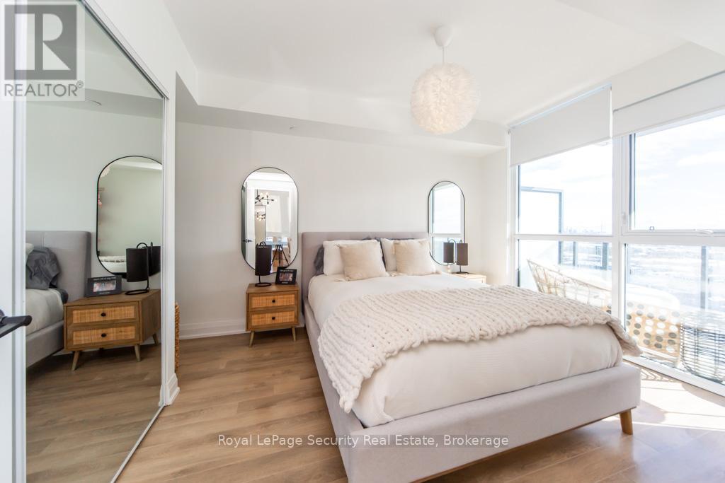 2009 - 1461 Lawrence Avenue W, Toronto, Ontario  M6L 0A6 - Photo 10 - W12535998