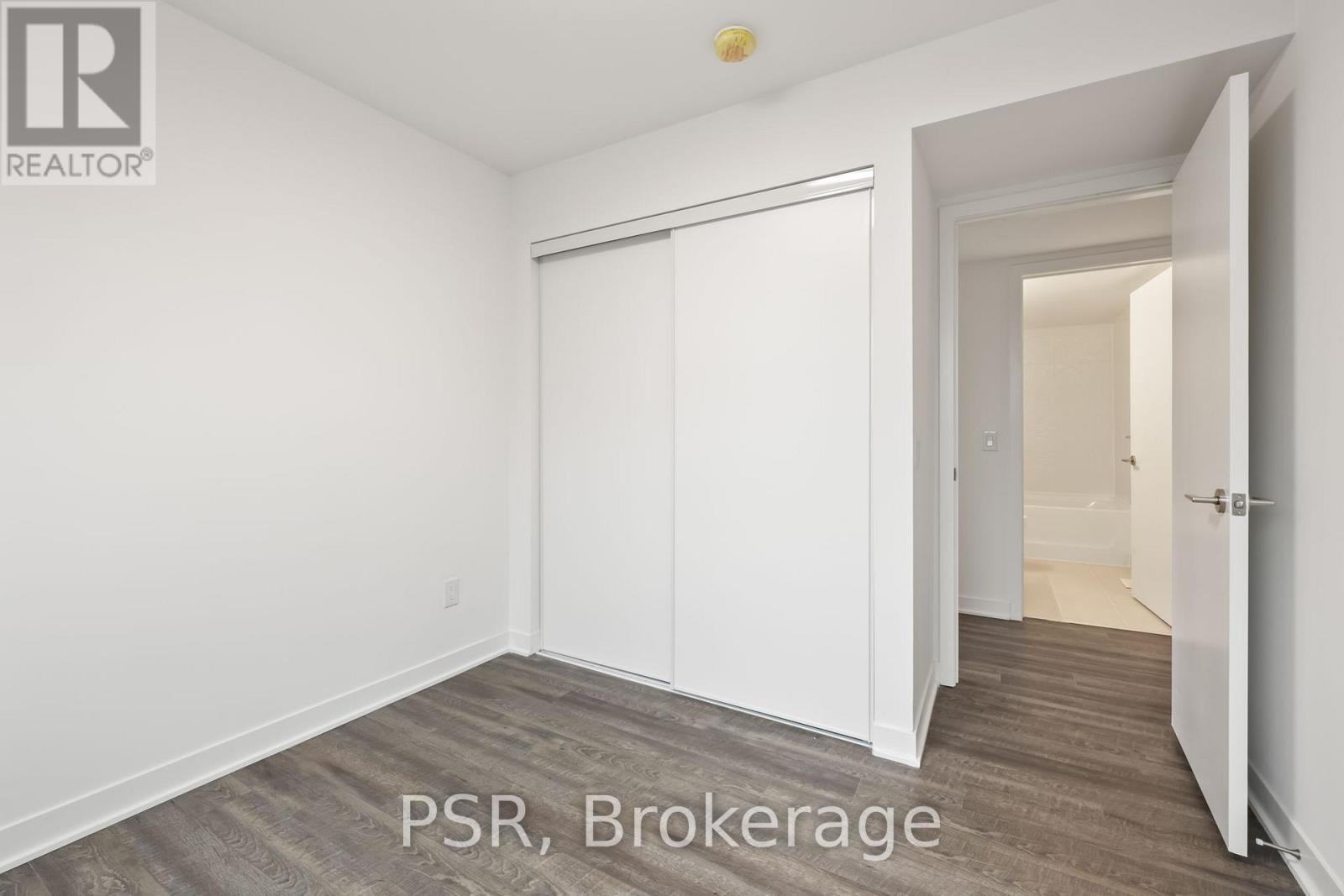 Th13 - 40 Ed Clark Gardens Boulevard, Toronto, Ontario  M6N 0B5 - Photo 12 - W12536006