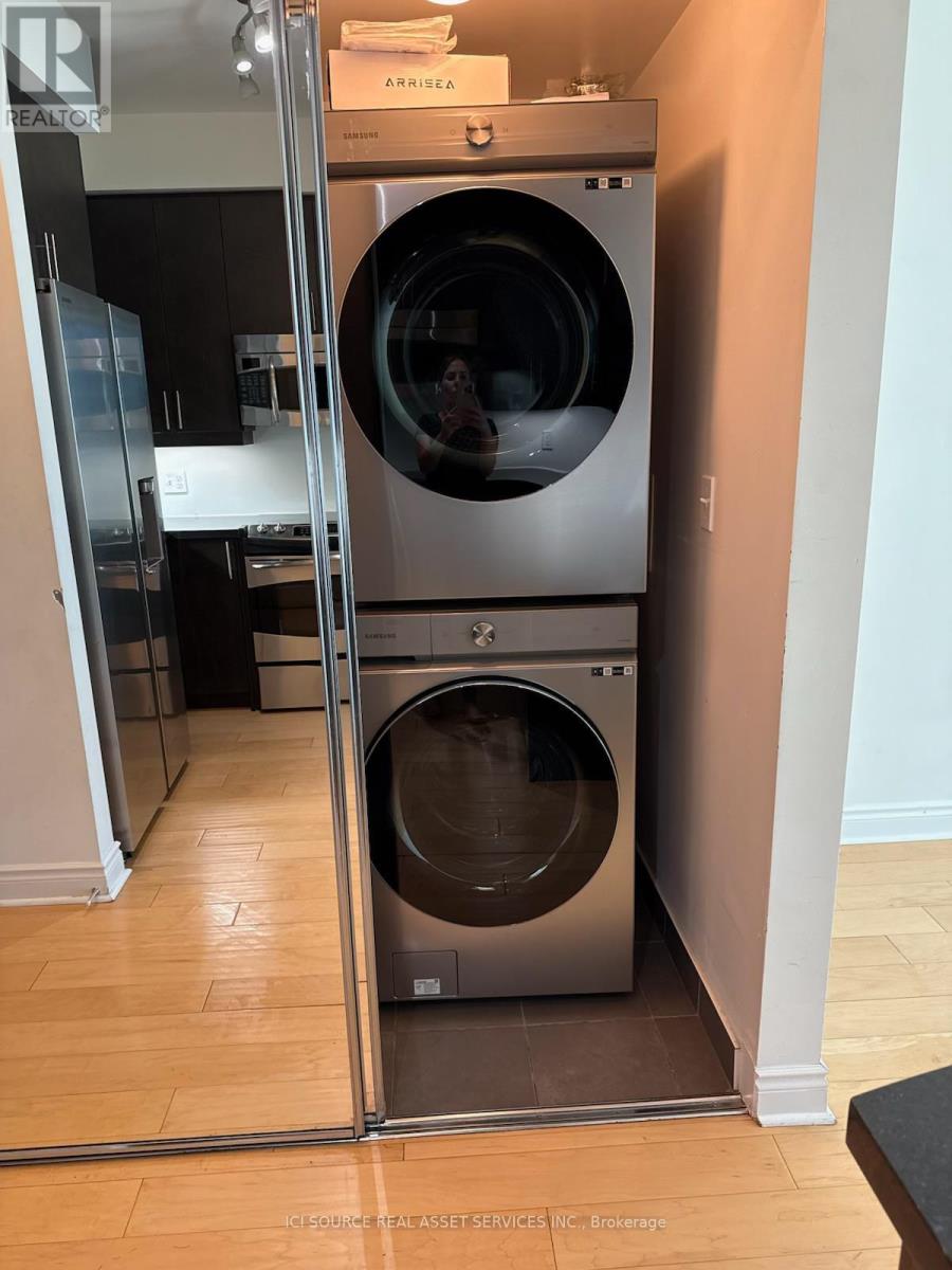 1704 - 1900 Lake Shore Boulevard W, Toronto, Ontario  M6S 1A4 - Photo 6 - W12536026