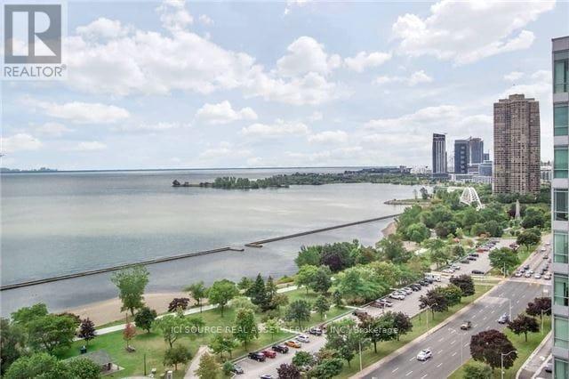 1704 - 1900 Lake Shore Boulevard W, Toronto, Ontario  M6S 1A4 - Photo 9 - W12536026