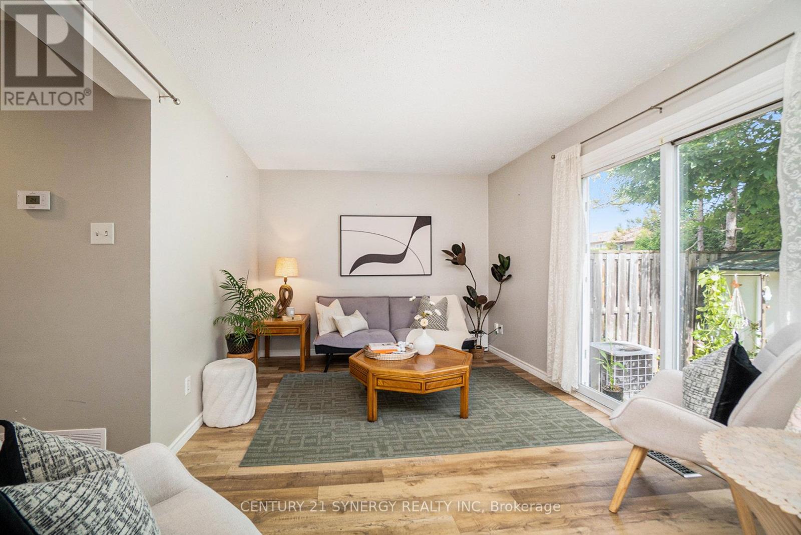 14 - 2570 Southvale Crescent, Ottawa, Ontario  K1B 5B7 - Photo 11 - X12481340