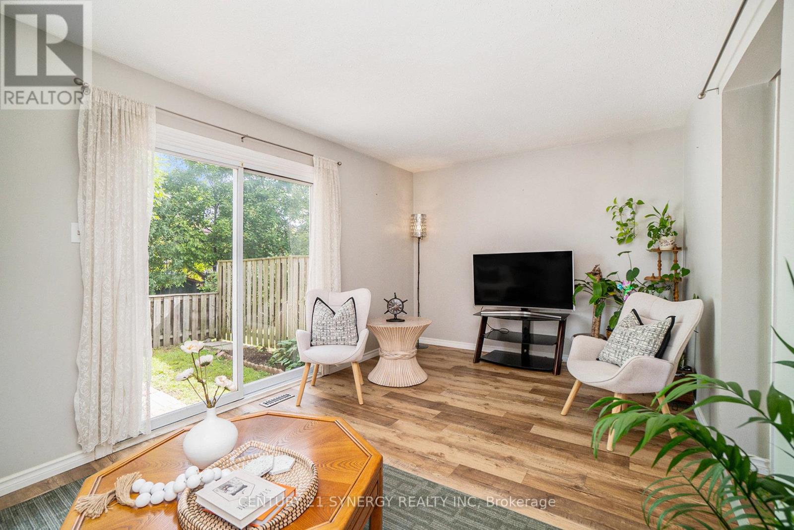 14 - 2570 Southvale Crescent, Ottawa, Ontario  K1B 5B7 - Photo 12 - X12481340