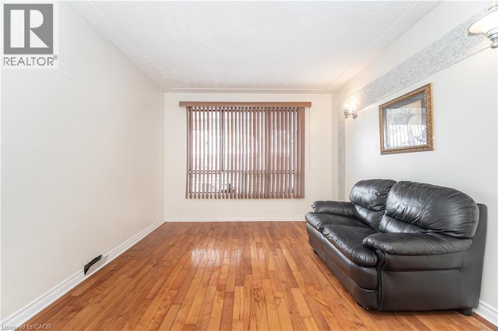 163 Connaught Avenue N, Hamilton, Ontario  L8L 6Z4 - Photo 13 - 40787154