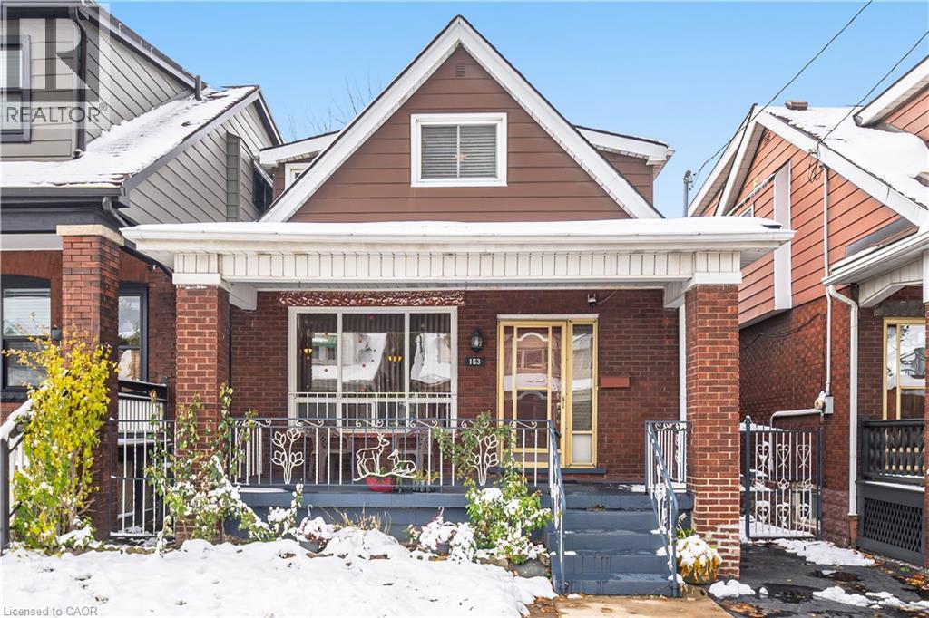 163 Connaught Avenue N, Hamilton, Ontario  L8L 6Z4 - Photo 2 - 40787154