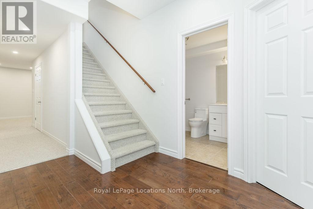 6 Butternut Crescent, Wasaga Beach, Ontario  L9Z 3S9 - Photo 34 - S12536330