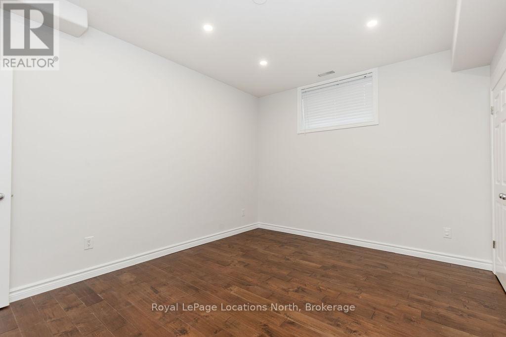 6 Butternut Crescent, Wasaga Beach, Ontario  L9Z 3S9 - Photo 38 - S12536330