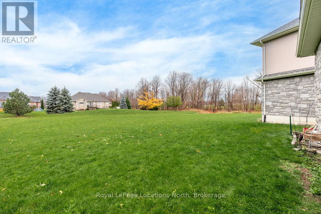 6 Butternut Crescent, Wasaga Beach, Ontario  L9Z 3S9 - Photo 46 - S12536330