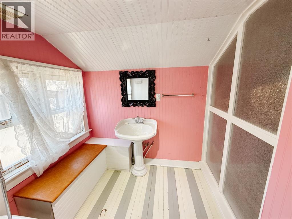 5108 51 Street, Rocky Mountain House, Alberta  T4T 1E2 - Photo 15 - A2219484