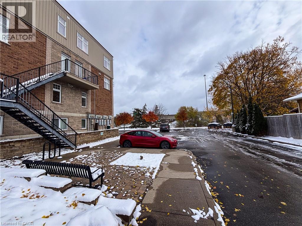 91 Dixon Street Unit# 4, Kitchener, Ontario  N2G 3E8 - Photo 30 - 40786859