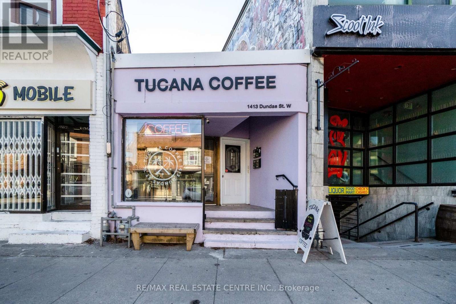 1 - 1413 Dundas Street W, Toronto (Little Portugal), Ontario  M6J 1Y4 - Photo 3 - C12472368