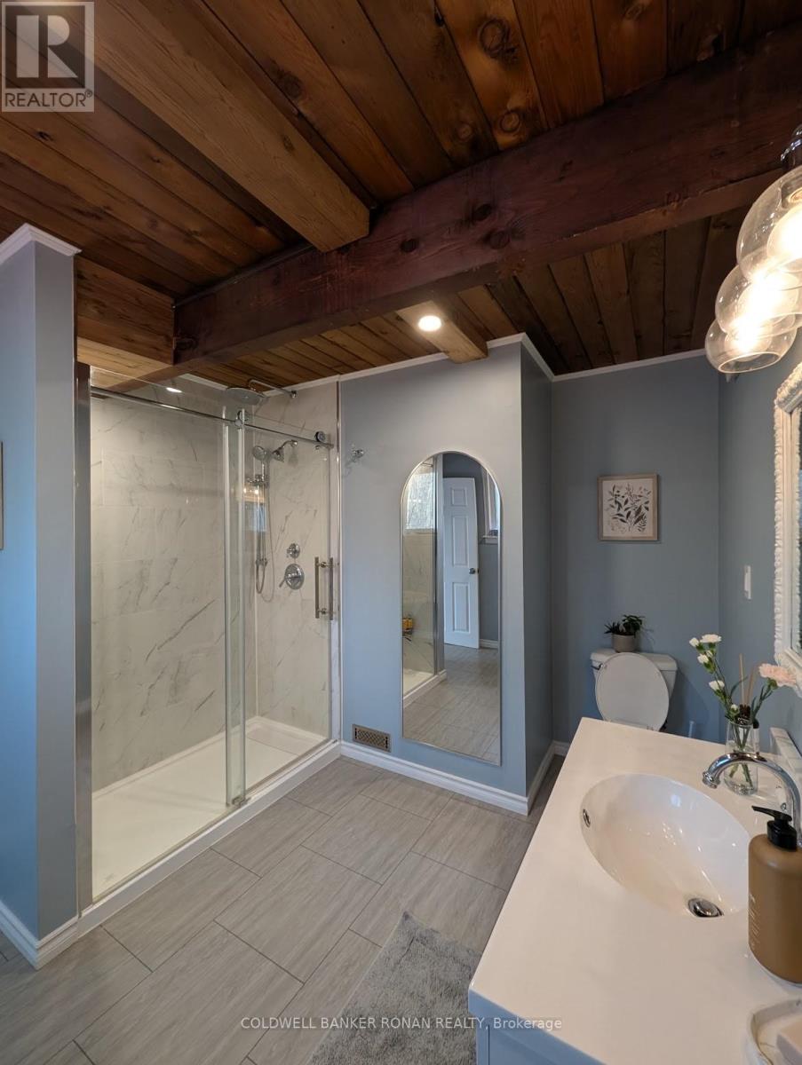 2329 Concession Rd 8, Adjala-Tosorontio, Ontario  L0G 1W0 - Photo 19 - N12373591