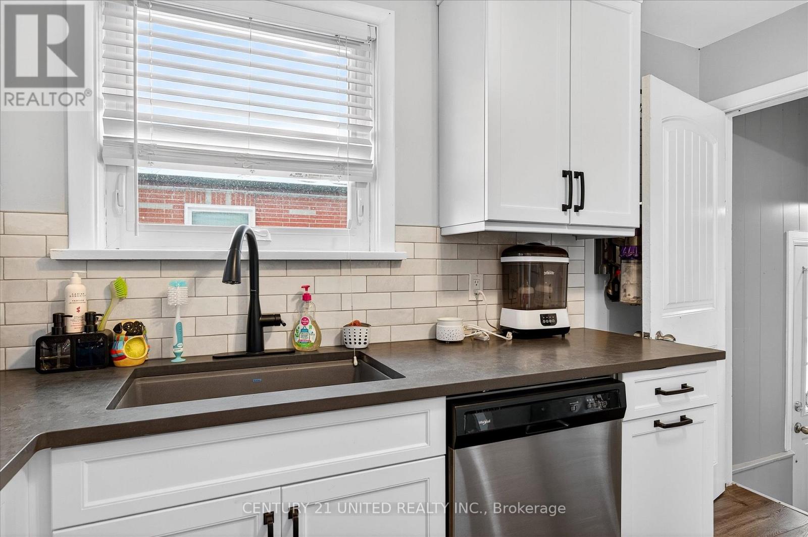 762 Cameron Street, Peterborough, Ontario K9J 3Z8 - Photo 13 - X12536180