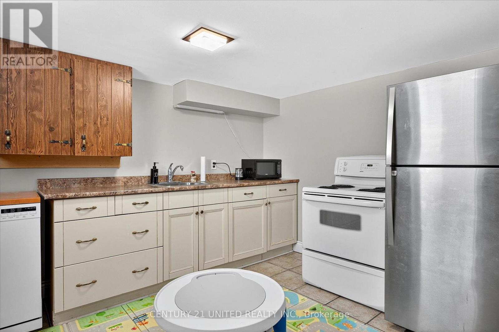 762 Cameron Street, Peterborough, Ontario K9J 3Z8 - Photo 33 - X12536180