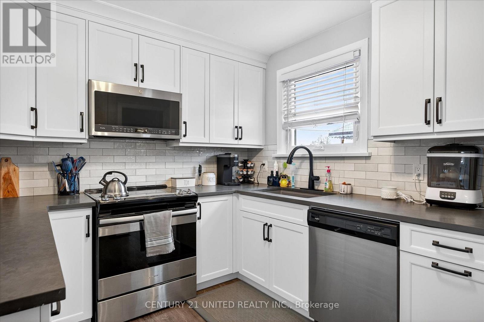 762 Cameron Street, Peterborough, Ontario K9J 3Z8 - Photo 9 - X12536180