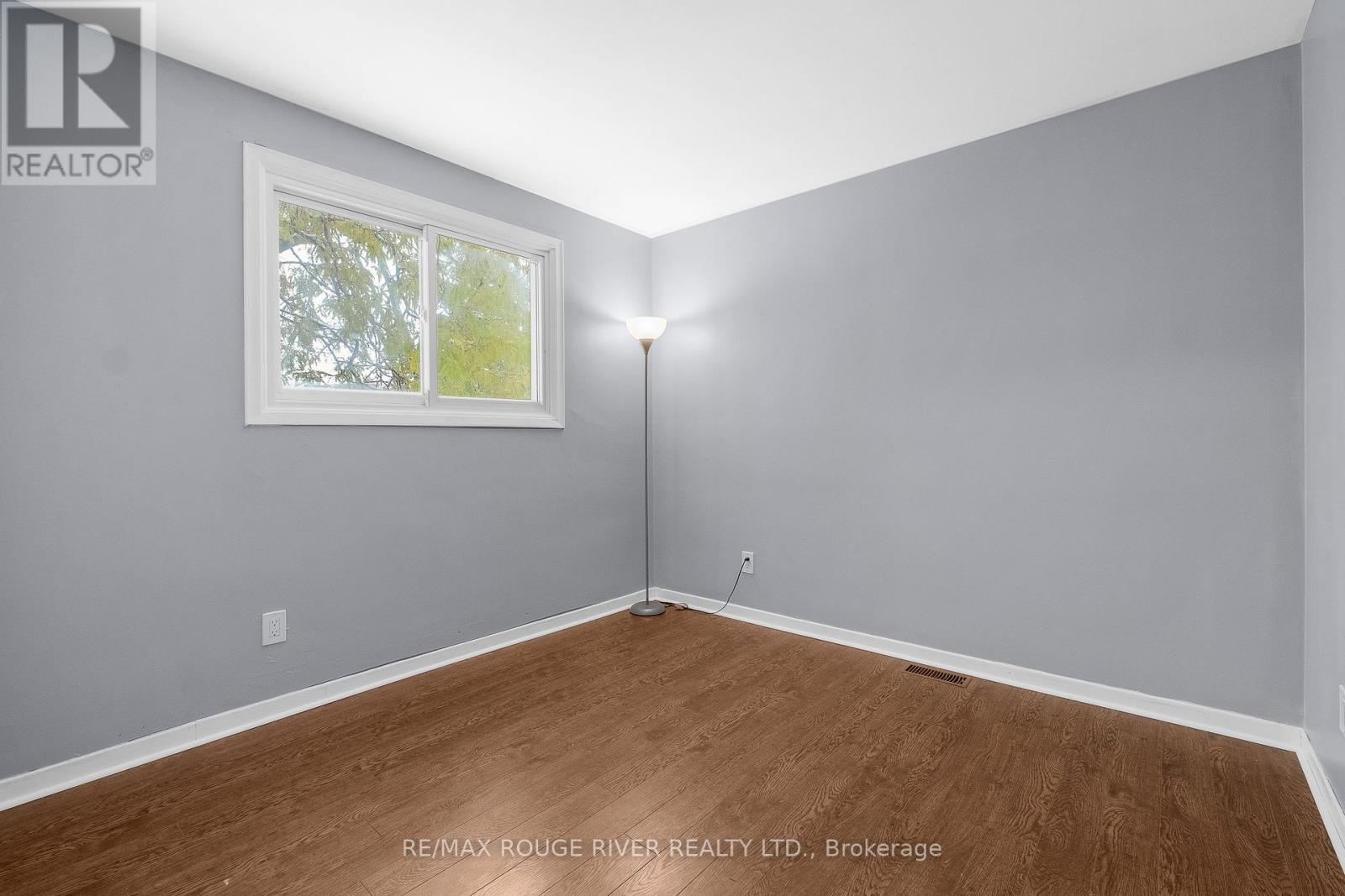 43 O'neil Crescent, Quinte West, Ontario  K8V 5Y5 - Photo 35 - X12536016